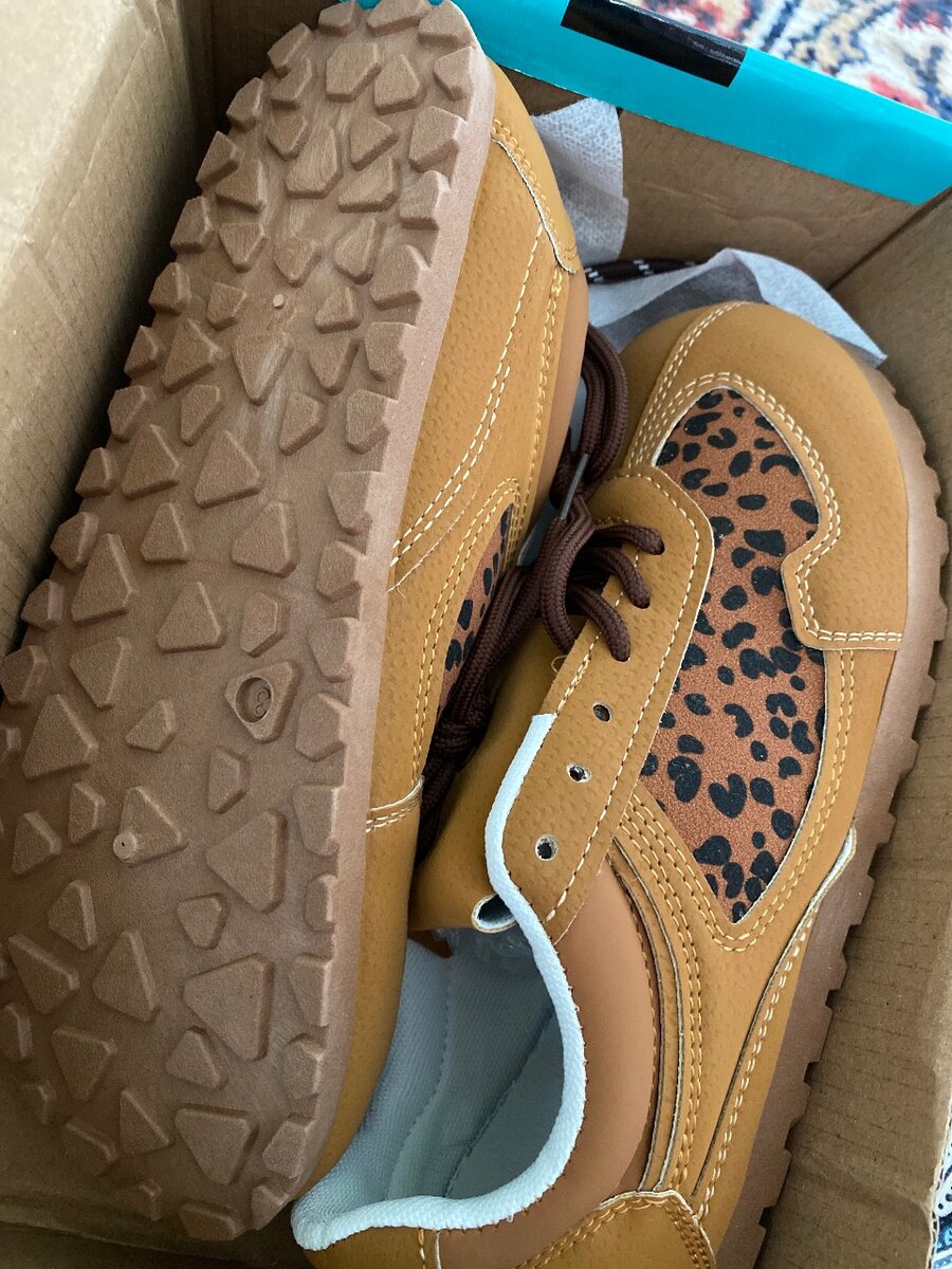 Крооссовки