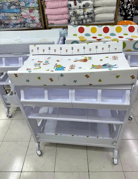 Table à langer bébé pratique