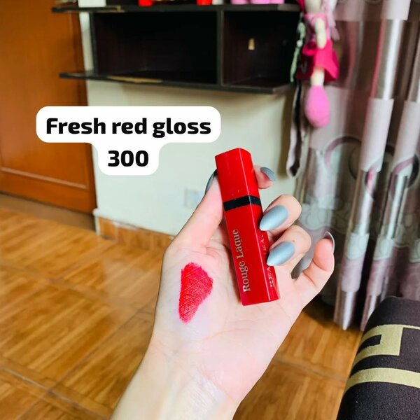 Fresh red gloss