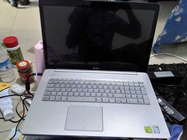 Dell Inspiron 17 7746