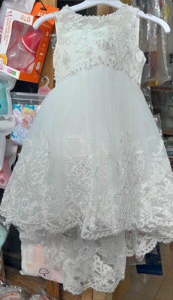 Robe de cérémonie blanche