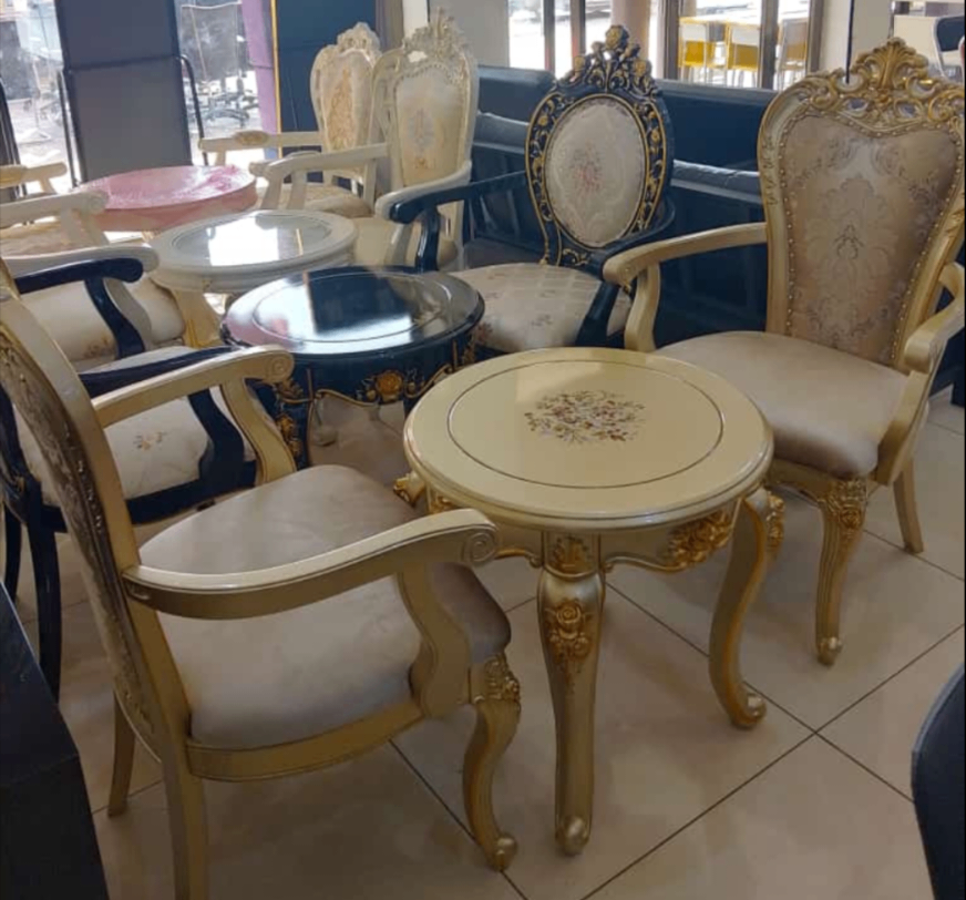 Royal chairs with table