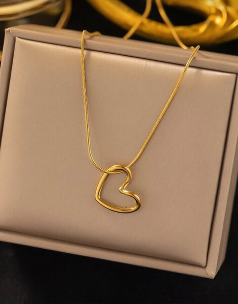 Collier en forme de coeur en or