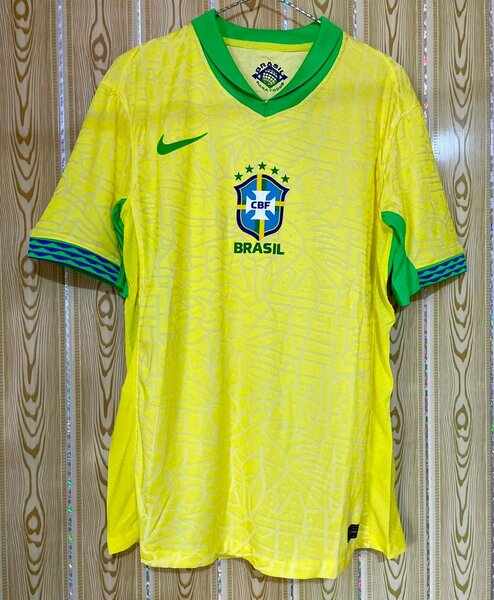 Maillot de Brésil domicile