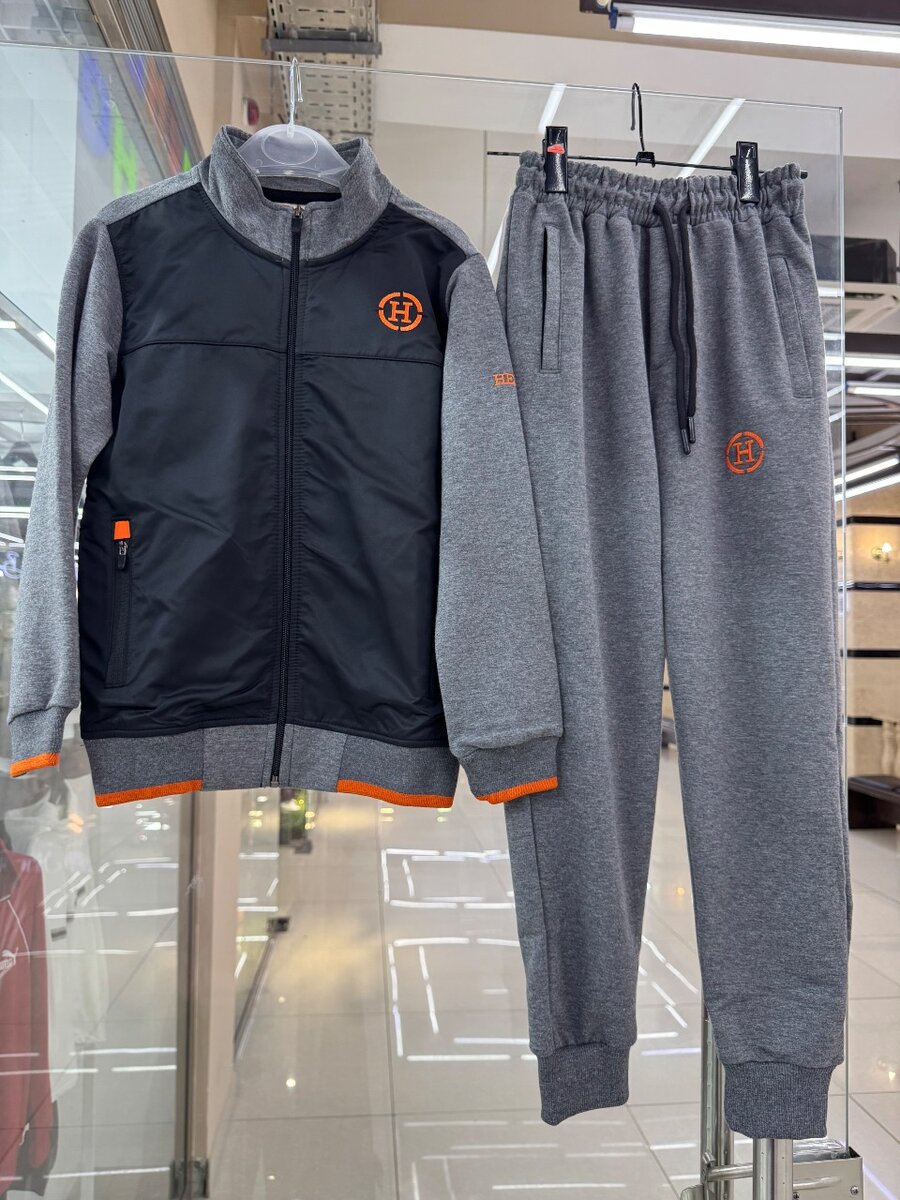 Спортивные костюмы, производство Турция