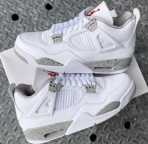 Air Jordan 4 White Oreo