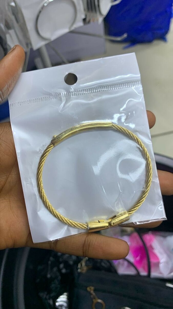 Bracelet en acier inoxydable élégant