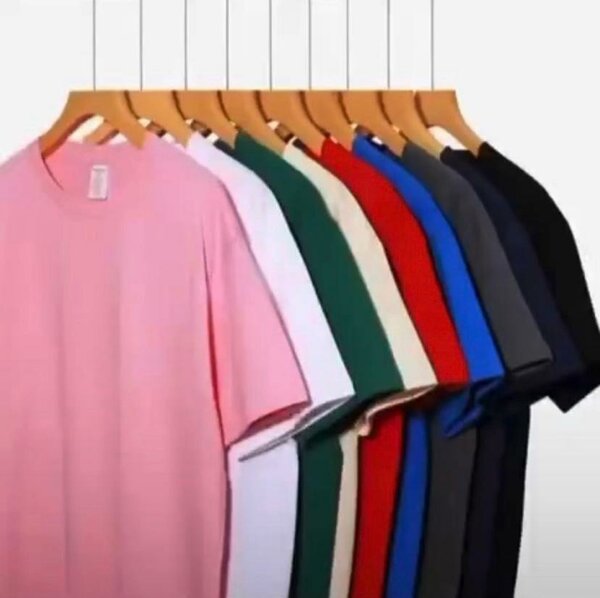 Lot de T-shirts colorés