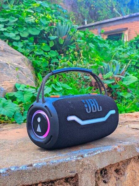 Bluetooth JBL Boombox 520