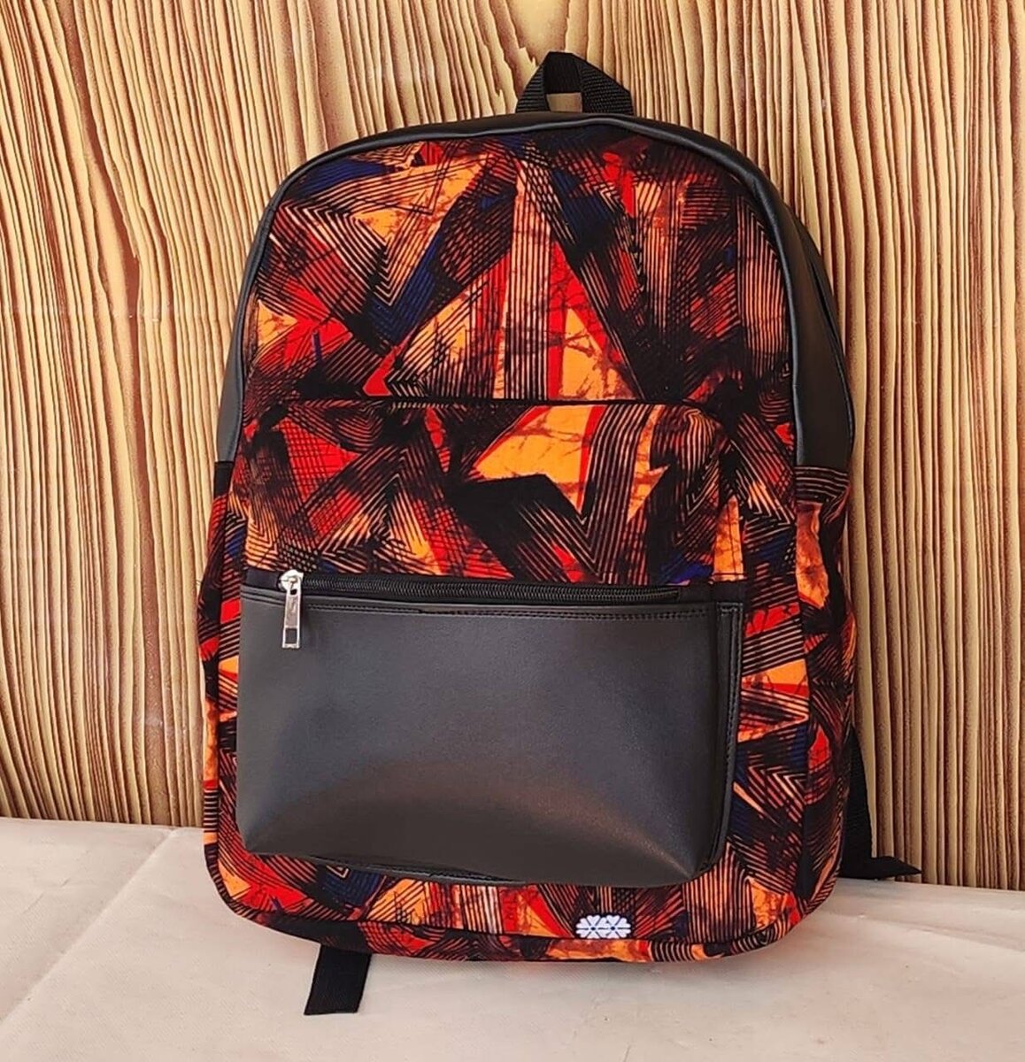 Sac à dos motif moderne