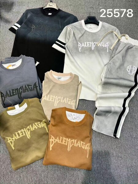 T-shirts et pantalons tendance