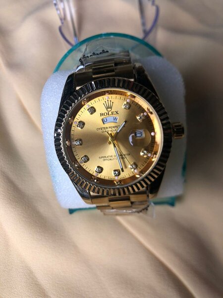 Montre Rolex Oyster Dorée