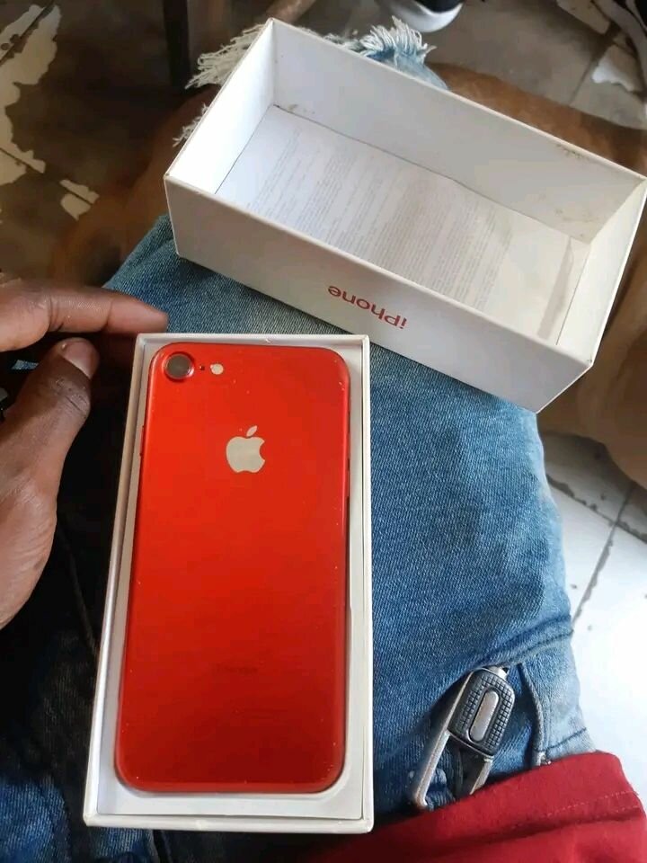 iPhone 7 rouge reconditionné