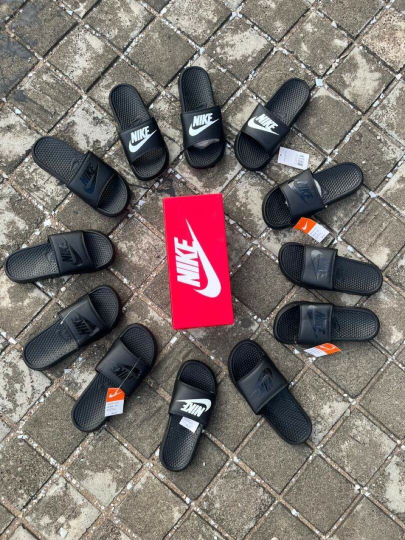Nike slides