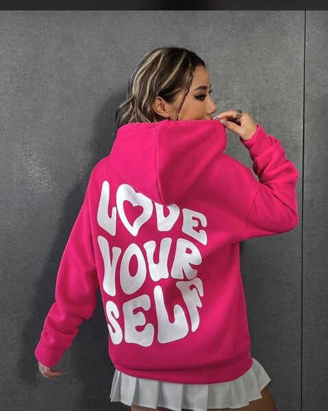 Chic pull disponible pour femme et homme