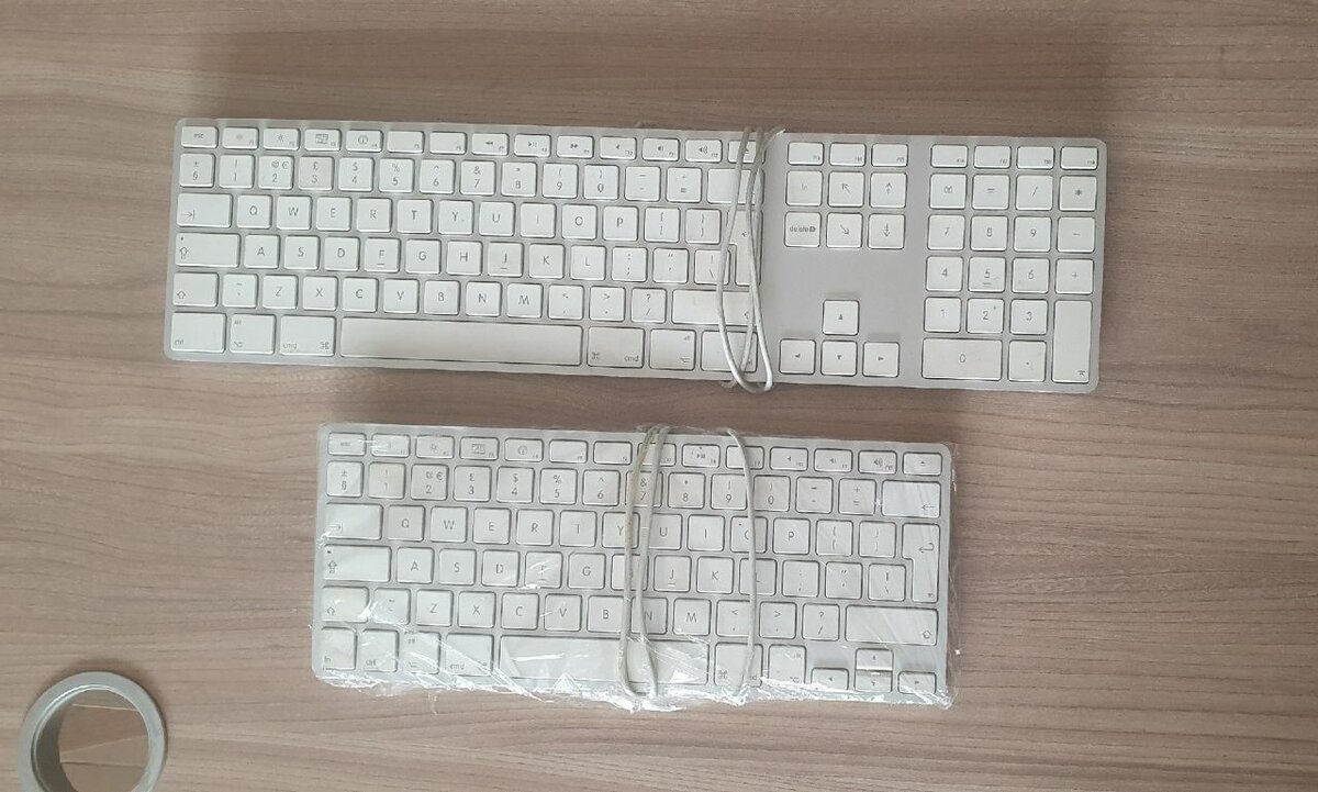 Clavier Apple filaire