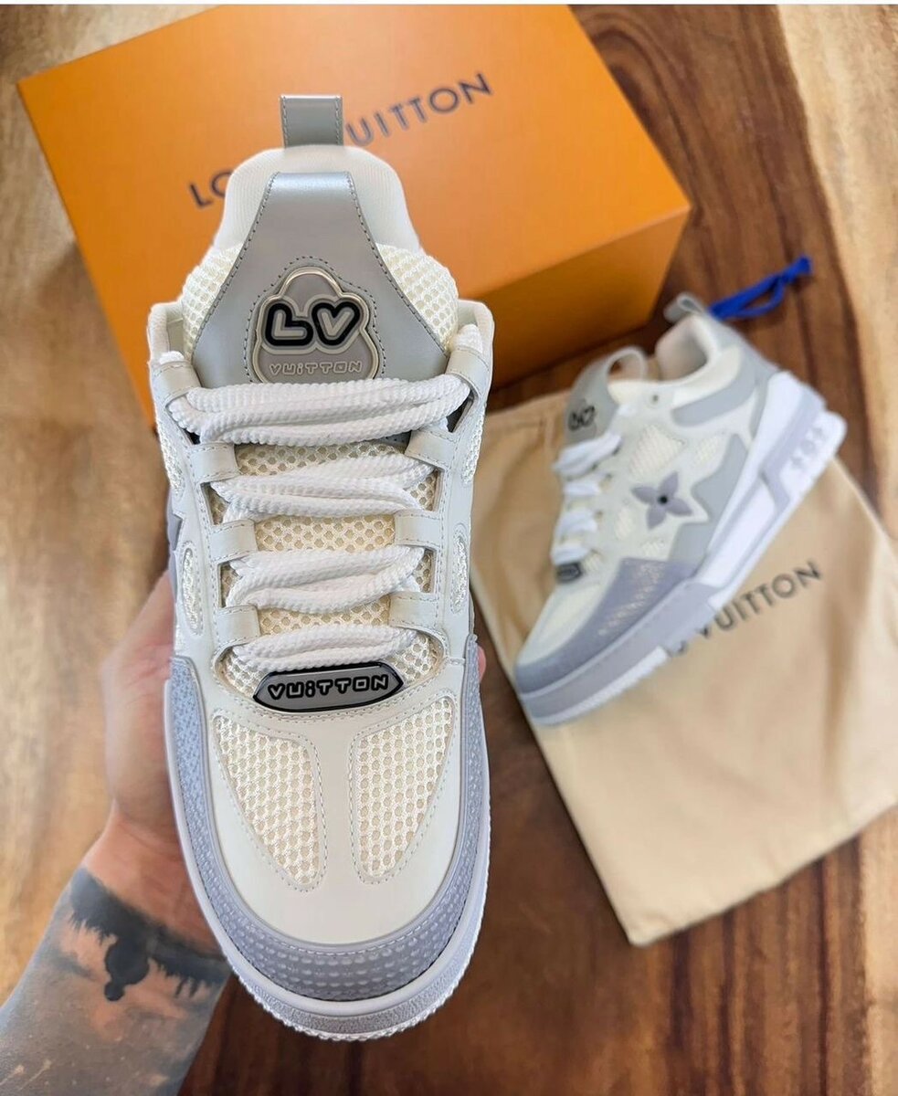 LOUIS VUITTON CLASSIC SNEAKER