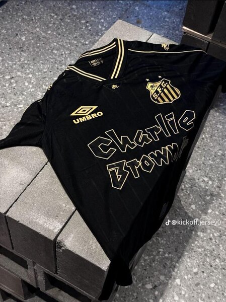 Maillot de football noir Santos