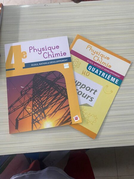 Livre Physique Chimie 4e