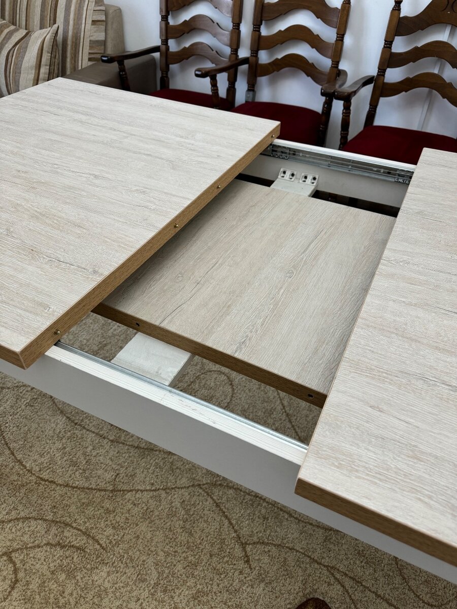 Стол трансформер для гостиной и кухни