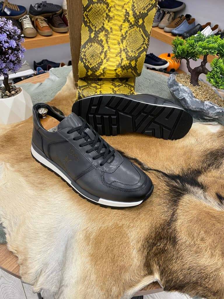 Sneakers en cuir élégants