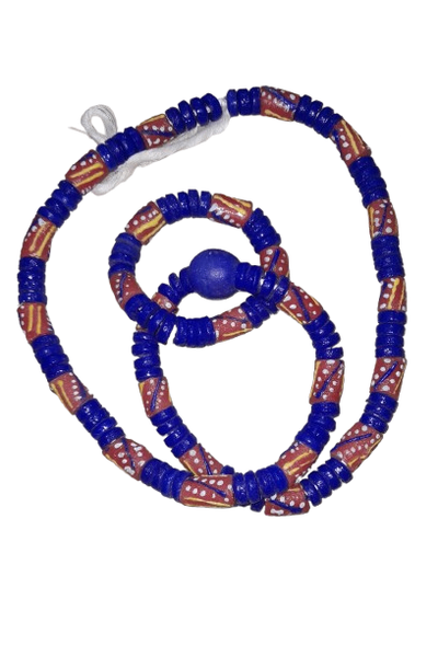 Collier de perles coloré artisanal