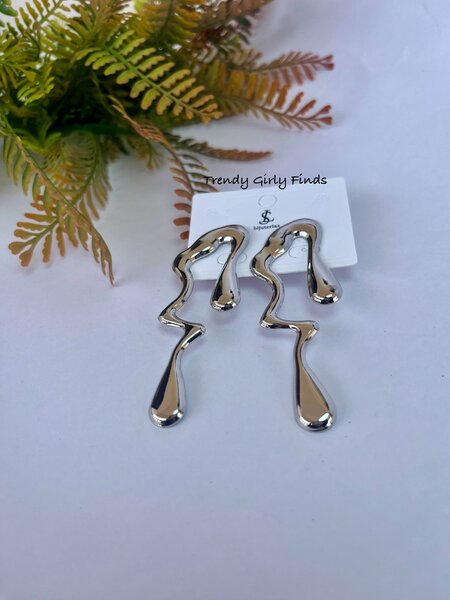 ANNIE Statement earrings