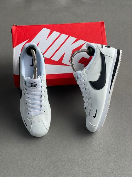 Tennis  Nike