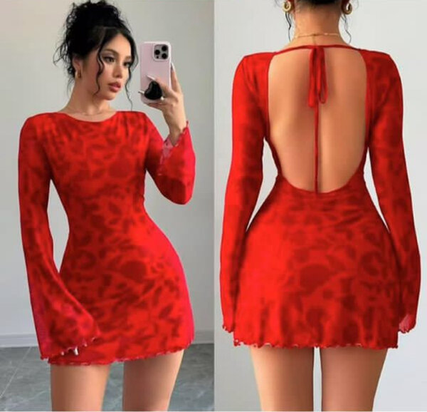 Robe rouge dos nu élégante