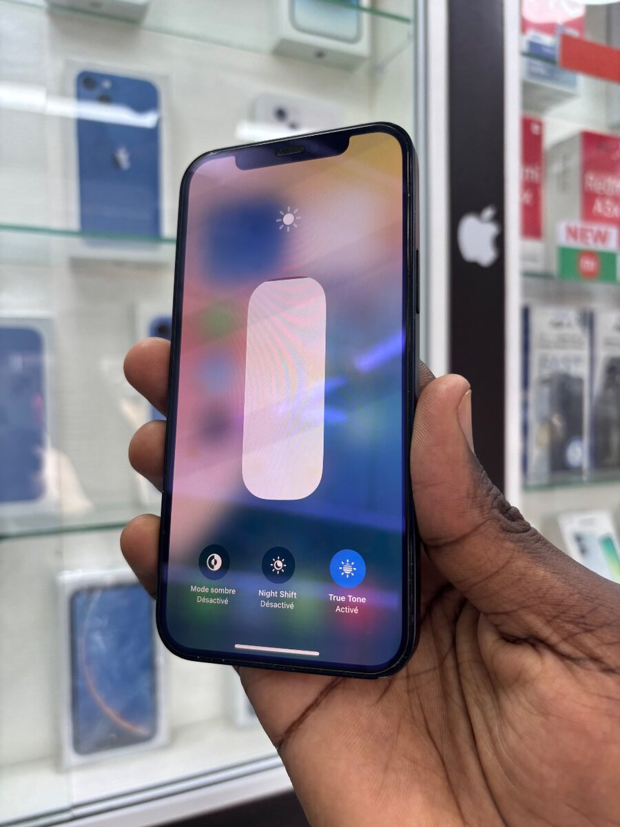 iPhone 12 simple 64Go