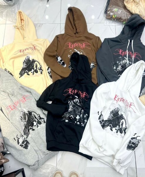 PULL OVERS À CAPUCHE