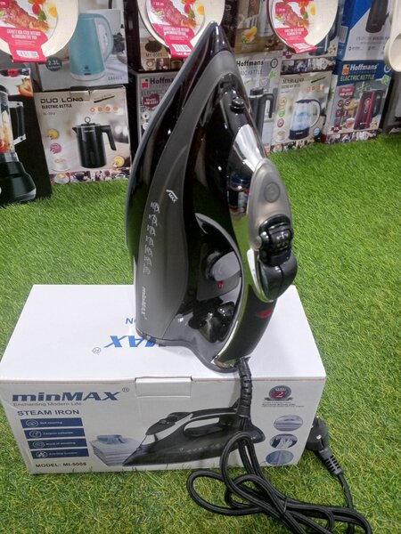 MinMax electric steam iron