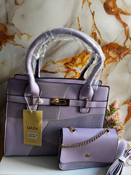 Sac à main violet élégant