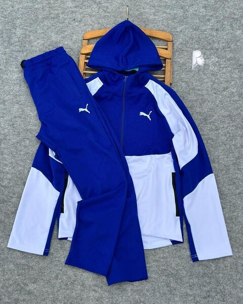 Ensemble de sport à capuche