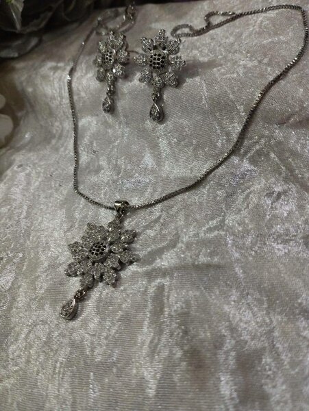 Silver Petal Bloom Combo Necklace Set