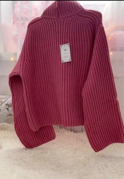 Свитера новые