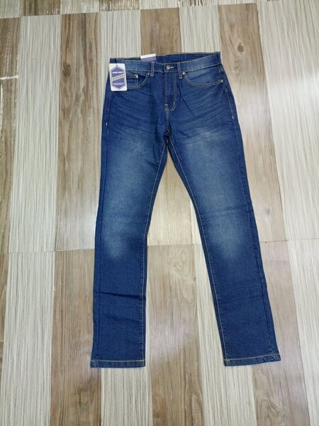 Stylish jeans with blue shade