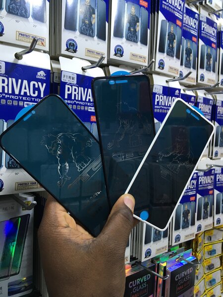 100% Privacy Screen Protector