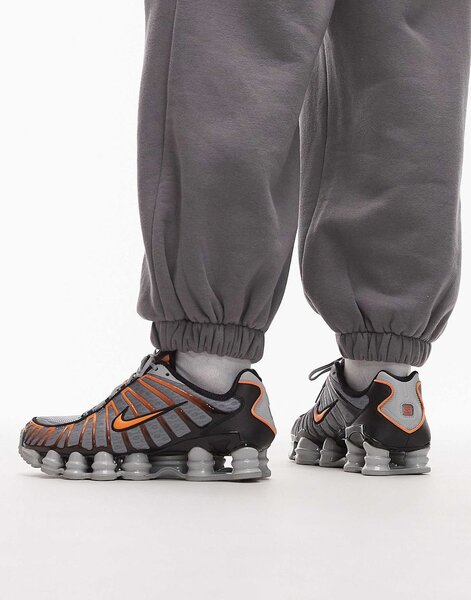Nike Shox Orange Noir