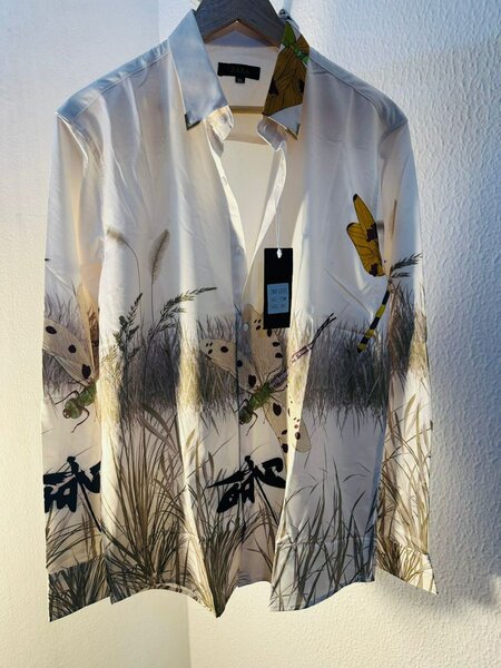 Designer lonvg sleeves