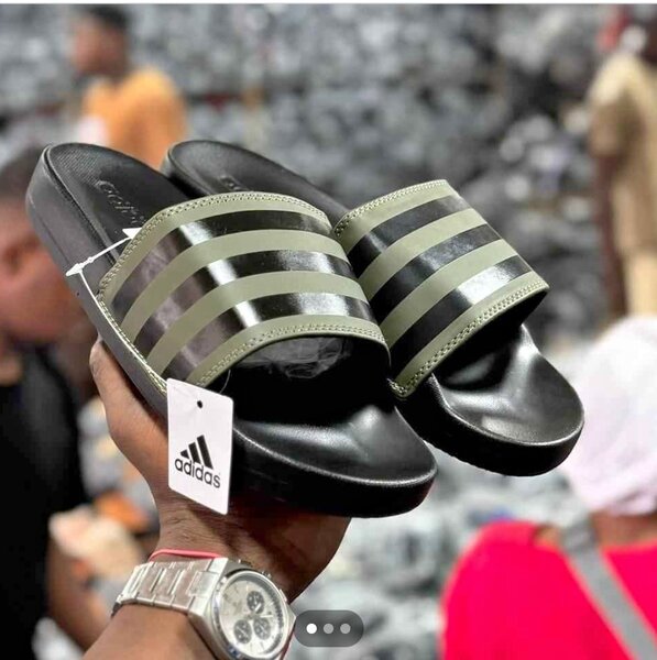 Adidas Tongs à Rayures Homme