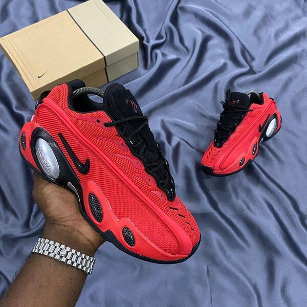 NIKE NOCTA