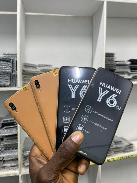 HUAWEI Y6PRIME 2019 (QUASI NEUF)