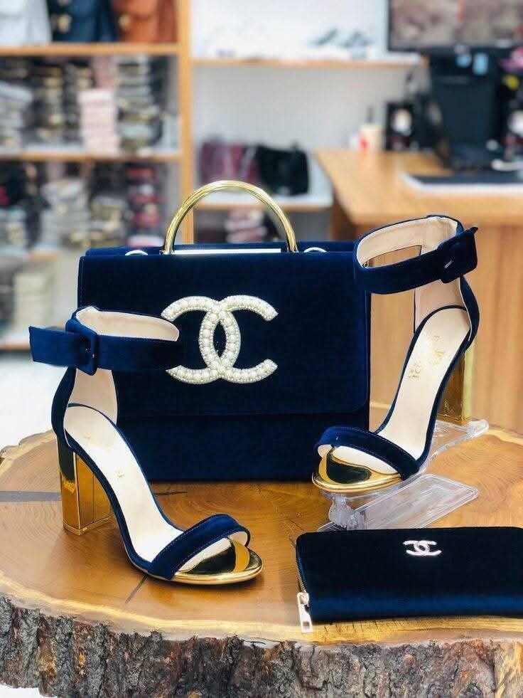 Chaussures talons hauts et sacs à main