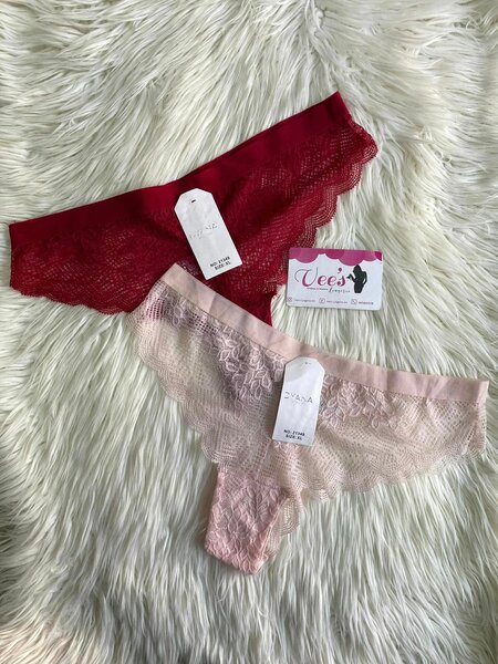 Strings et culottes pour femmes