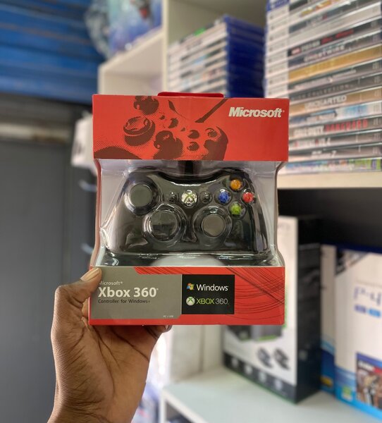 XBOX 360 CONTROLLERS