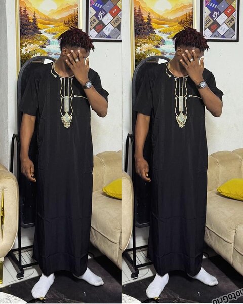 Chemise africaine noire pour homme