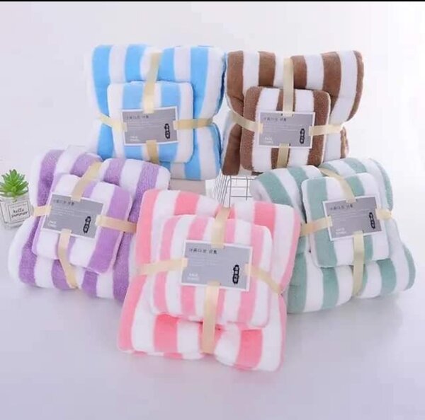 Couvertures en peluche rayées