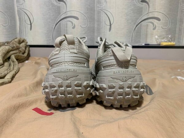 Кроссовки баленсиага