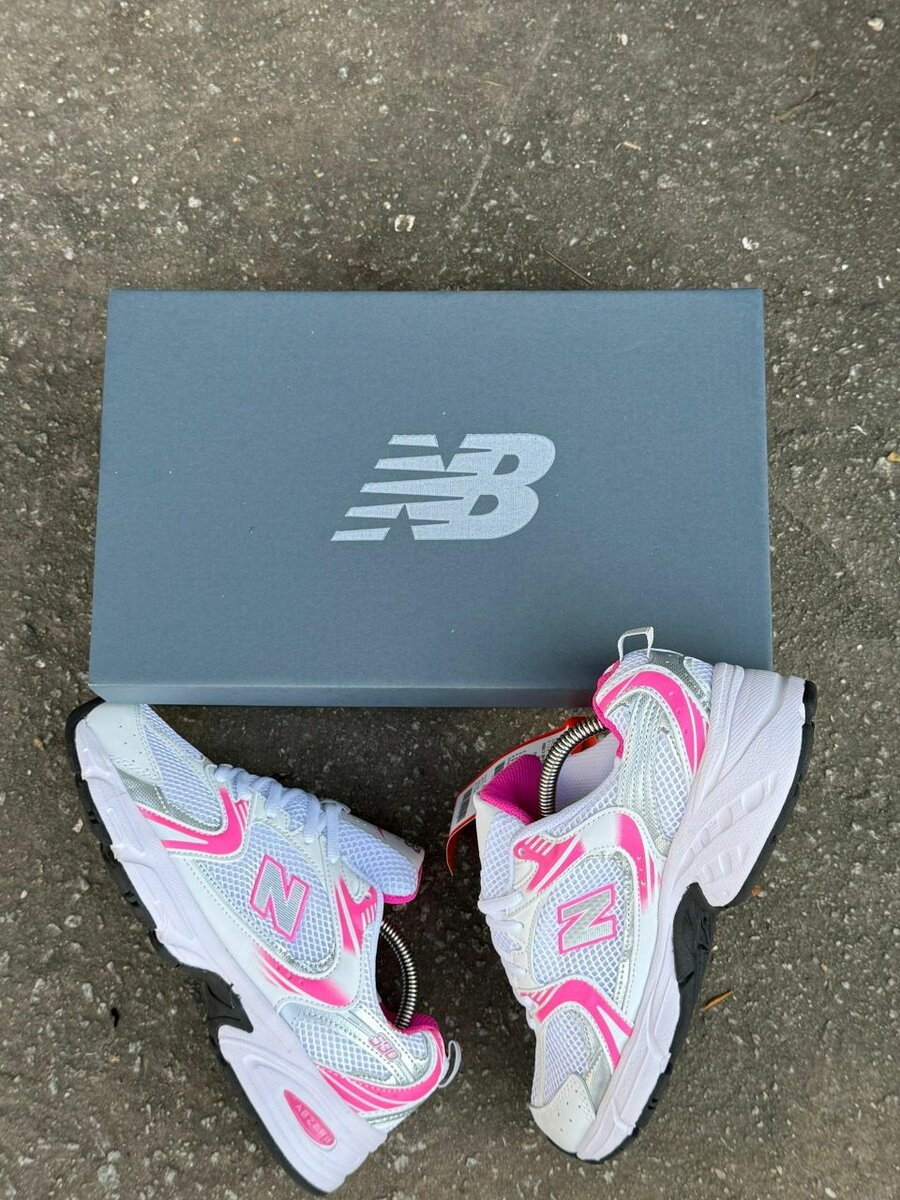 New Balance Women's Sneakers